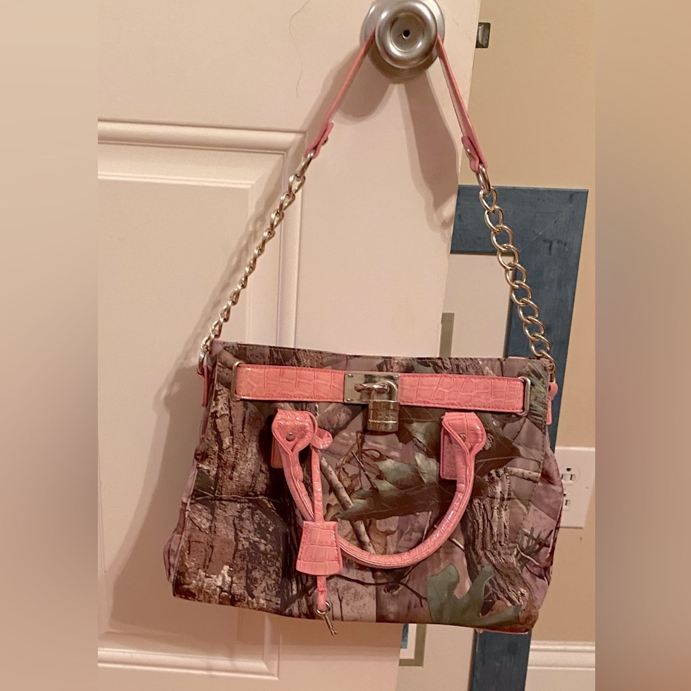 New Cameo Handbag